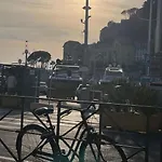 Proche * Νίκαια